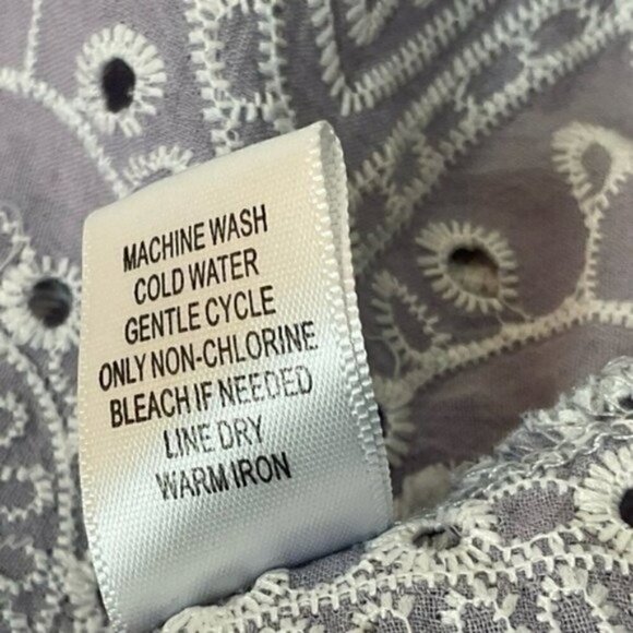 KAKTUS Embroidered boho lavender blouse side XL short sleeve keyhole button back - Picture 8 of 9